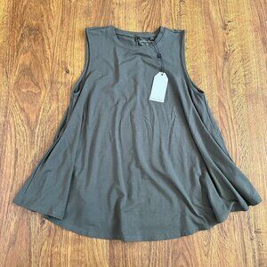 NWT Universal Standard sleeveless Tank Top